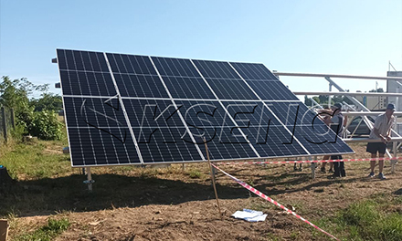 Linea di produzione di scaffalature solari in acciaio