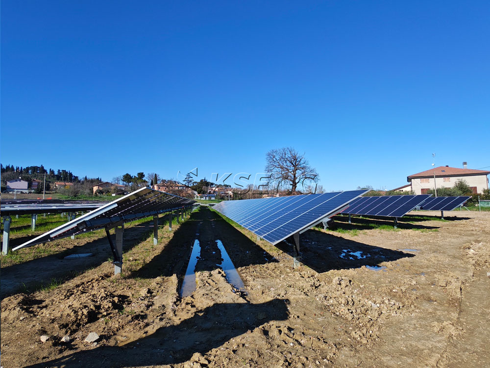 Sistema di inseguimento solare ad asse singolo da 11 MW