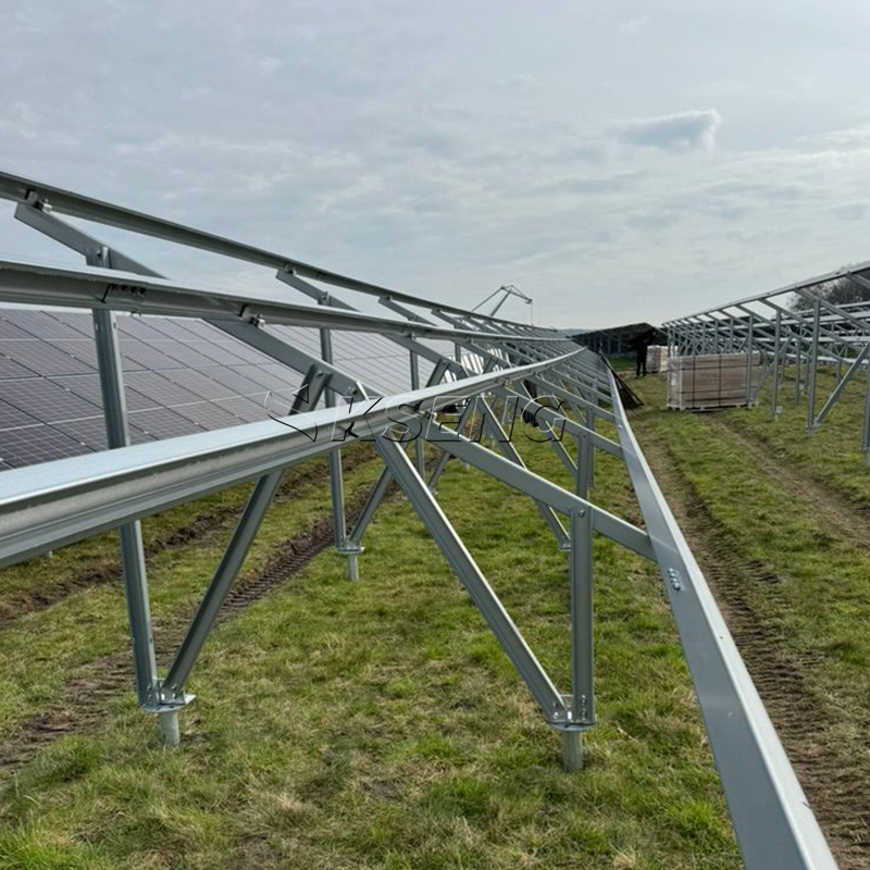 Progetto di montaggio solare a terra in Germania