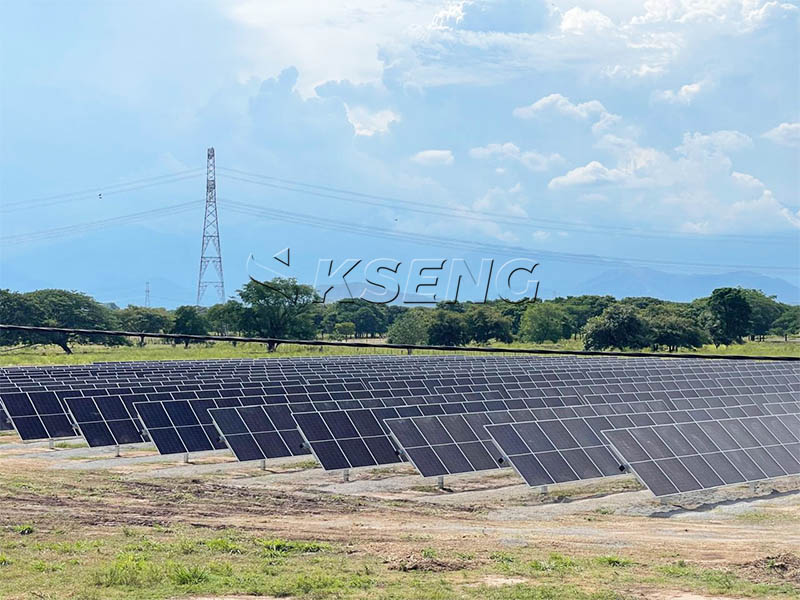 Successo dell'inseguitore solare monoasse KST-1P da 1,2 MW in Colombia - Caso di studio di luglio 2025