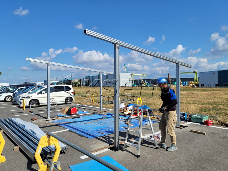 Posto auto coperto solare fotovoltaico con sistema di montaggio per posto auto coperto impermeabile personalizzato in Cina all'ingrosso