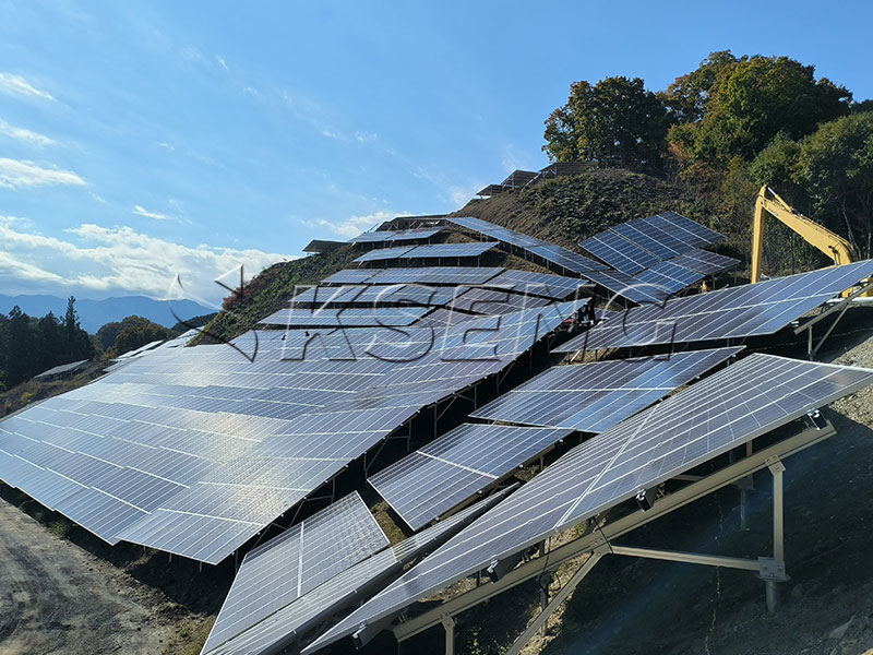 staffe-solari-in-alluminio-per-terreni-aspri