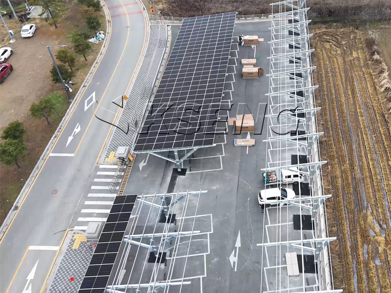 Progetto di tettoia per posto auto coperto solare in acciaio al carbonio di tipo H da 300 kW a Gyeonggi-do, Corea del Sud