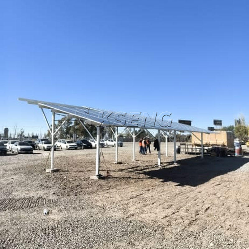 Sistema-di-montaggio-per-tettoia-fotovoltaica-Kseng-in-alluminio-con-pannelli-solari-installati-in-Argentina