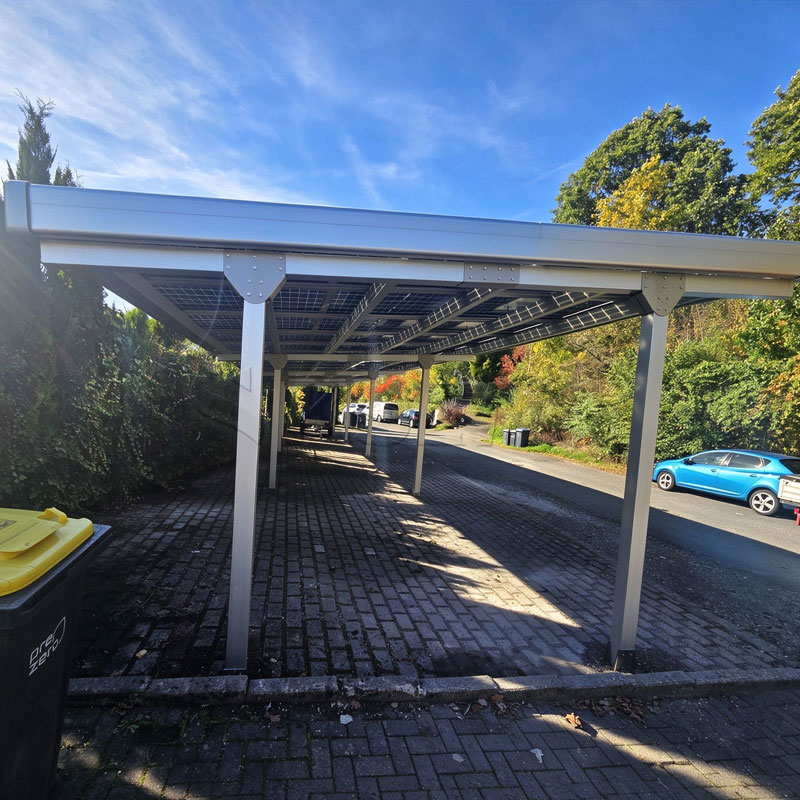 Sistema di montaggio per posto auto coperto solare commerciale e industriale